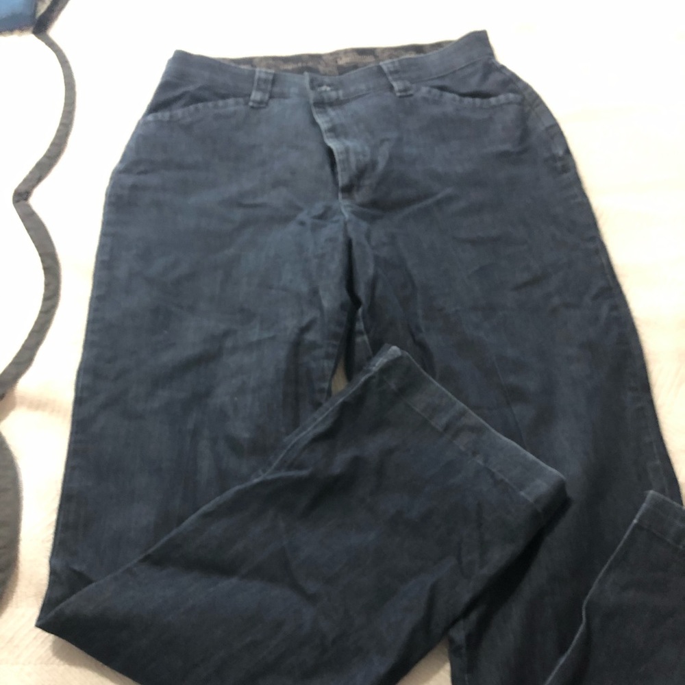 Lee comfort stretch waist band wide leg pants